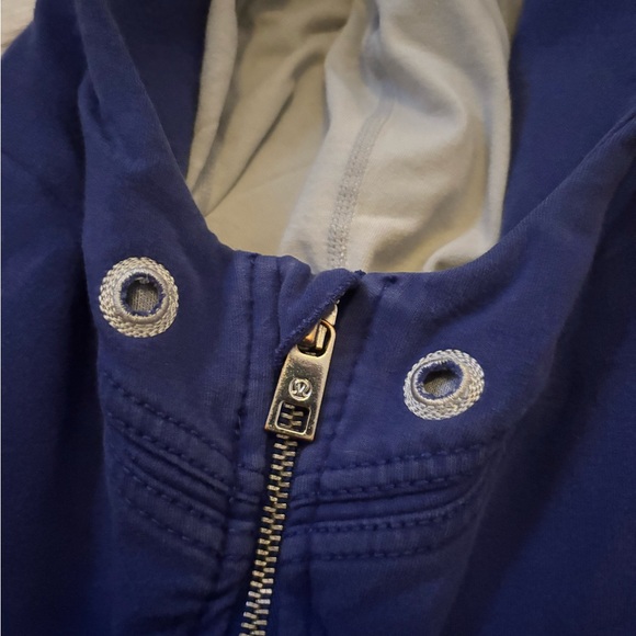 Purple Lululemon Scuba - Picture 5 of 5